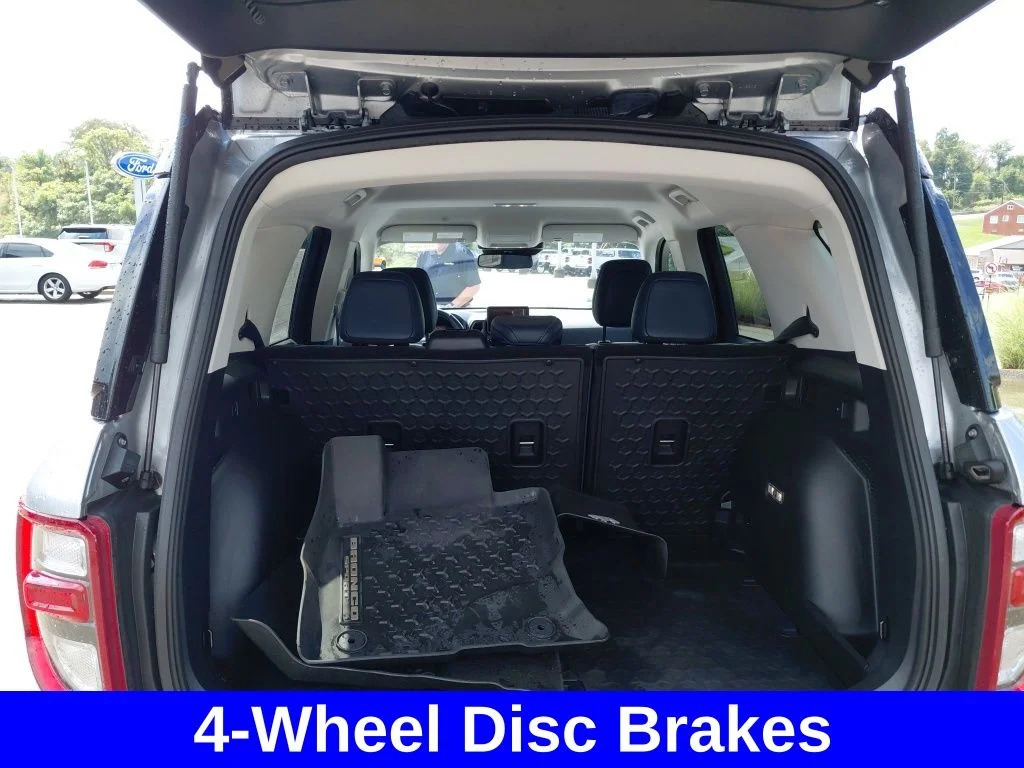 Used 2023 Silver Metallic Ford Outer Banks image 17
