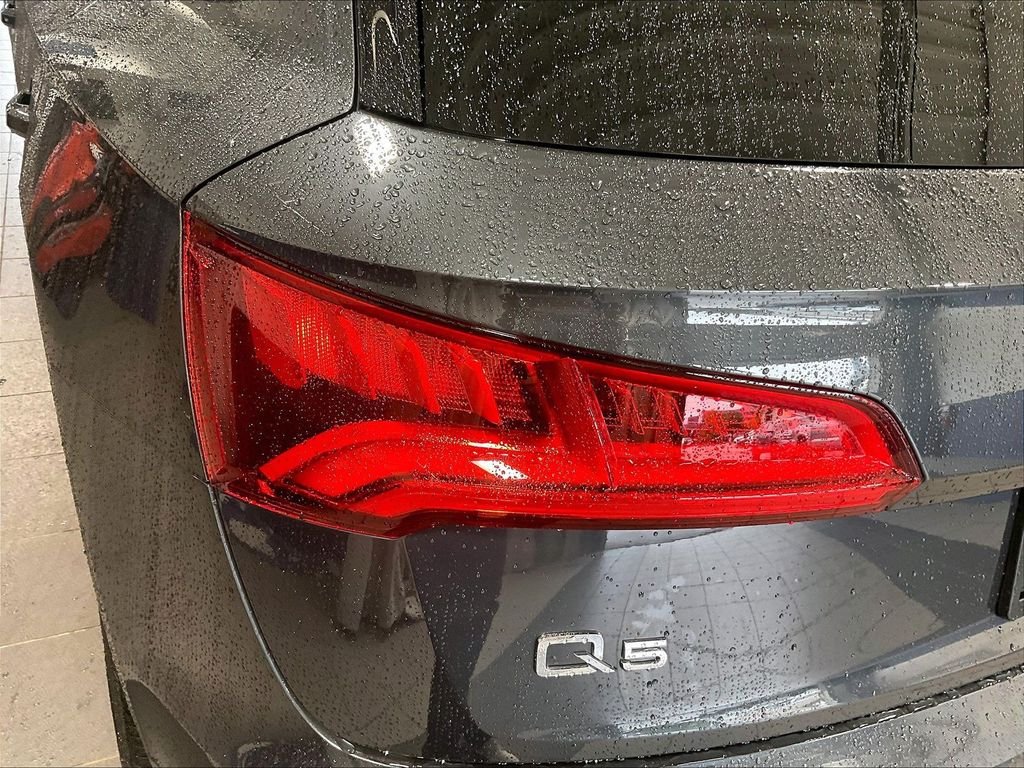 Used 2018 Gray Audi 2.0T image 34