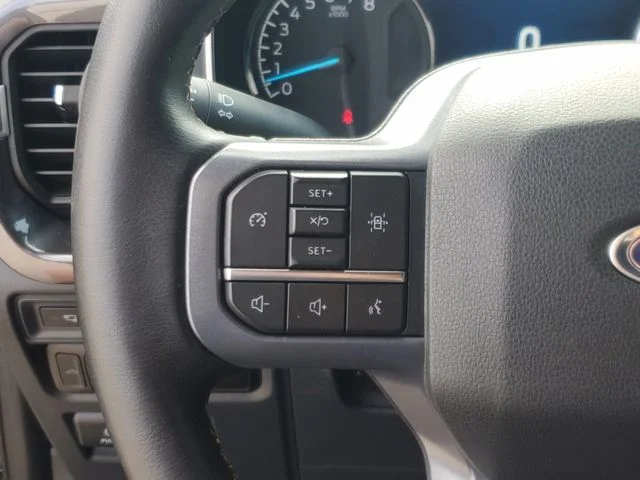 Used 2023 Gray Ford XLT image 24