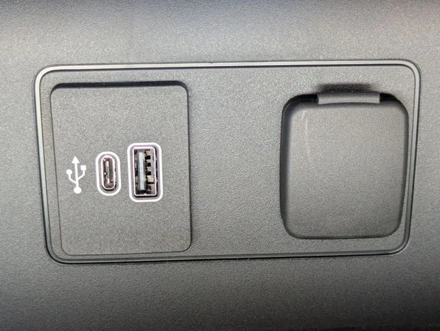 New 2026 Agate Black Metallic Ford Active image 23