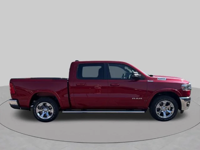 New 2027 Molten Red Pearl-Coat Exterior Paint RAM Big Horn/Lone Star image 6