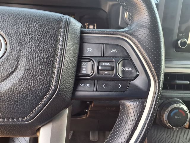 Used 2025  Toyota SR5 image 19