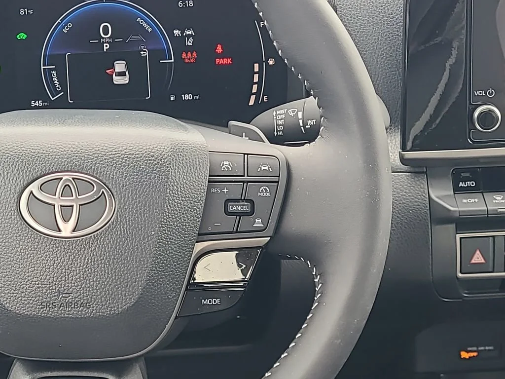 Used 2026 Ice Cap Toyota LE image 20