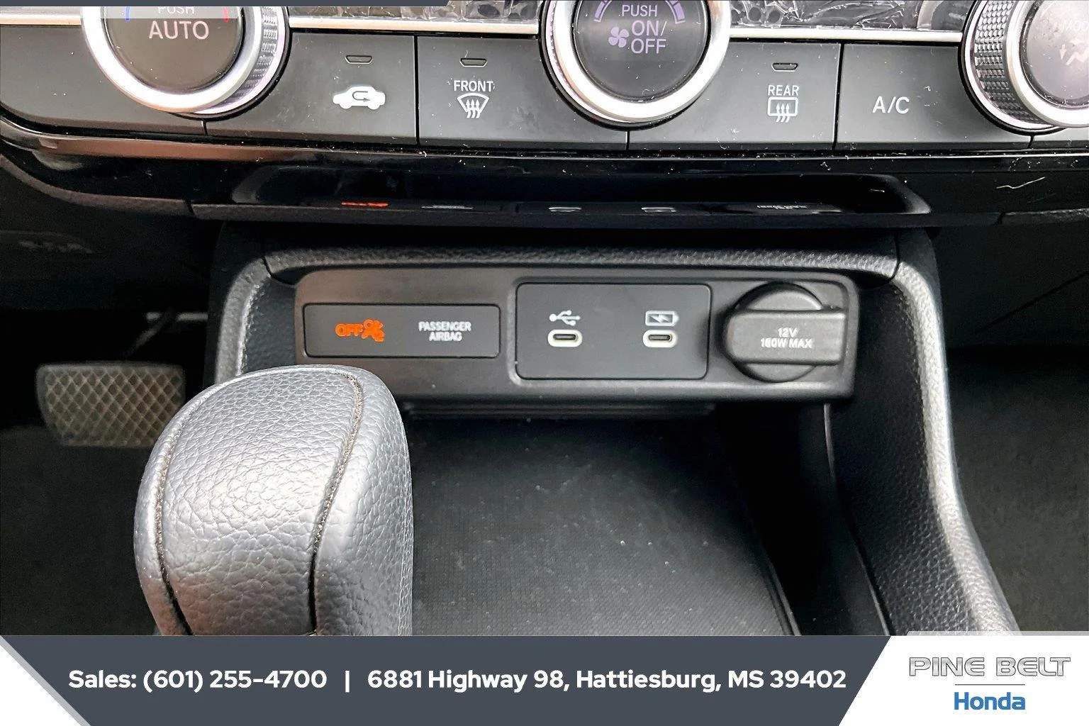 Used 2025 Meteorite Gray Metallic Honda LX image 23