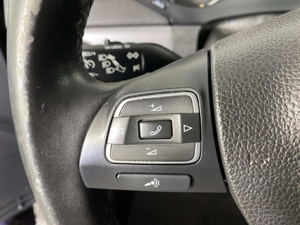 Used 2014 Black Uni Volkswagen 2.0L TDI image 15