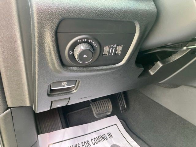New 2026 Steel Blue Exterior Paint Jeep Limited image 13