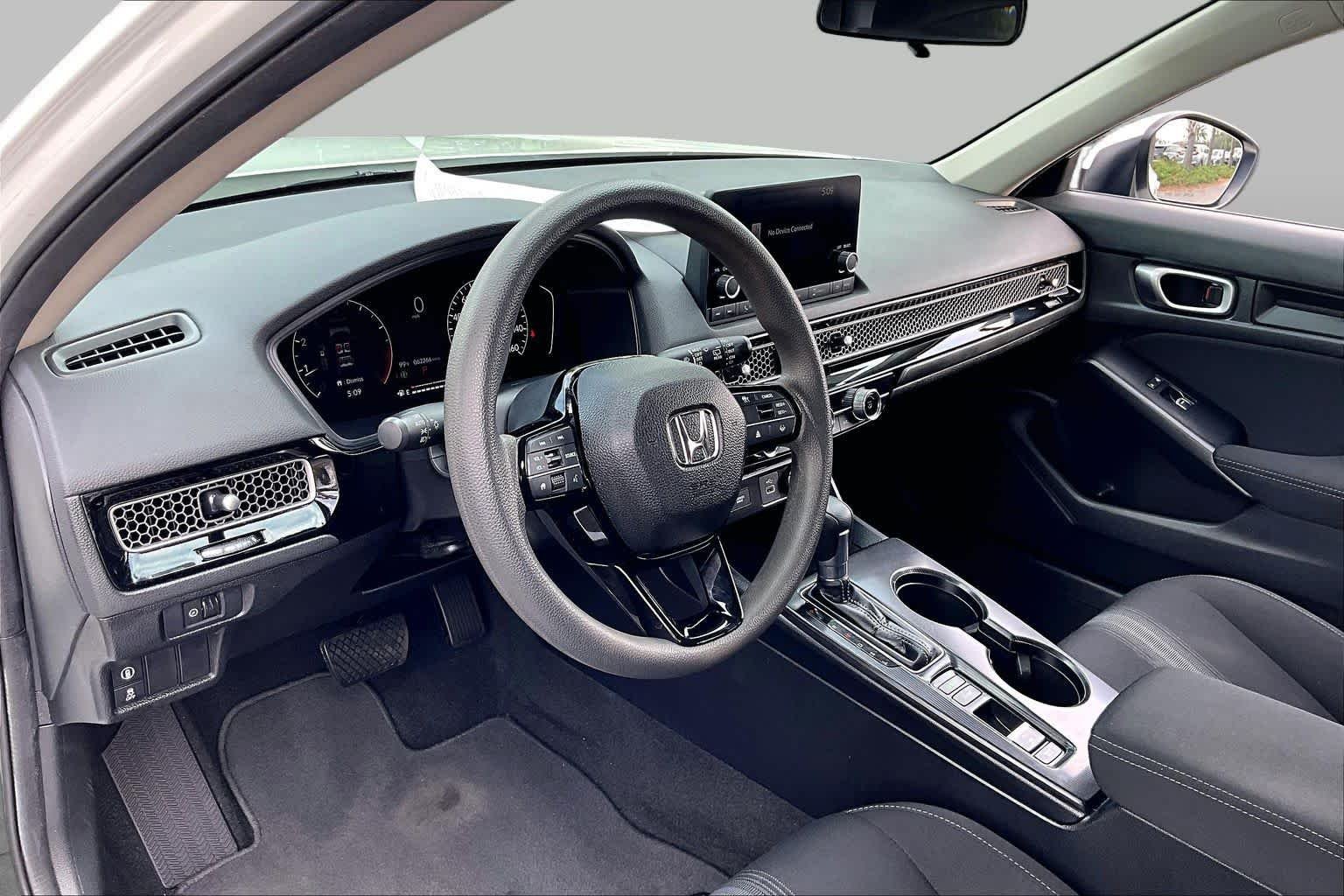 2023 Honda Civic Hatchback LX - Photo 17