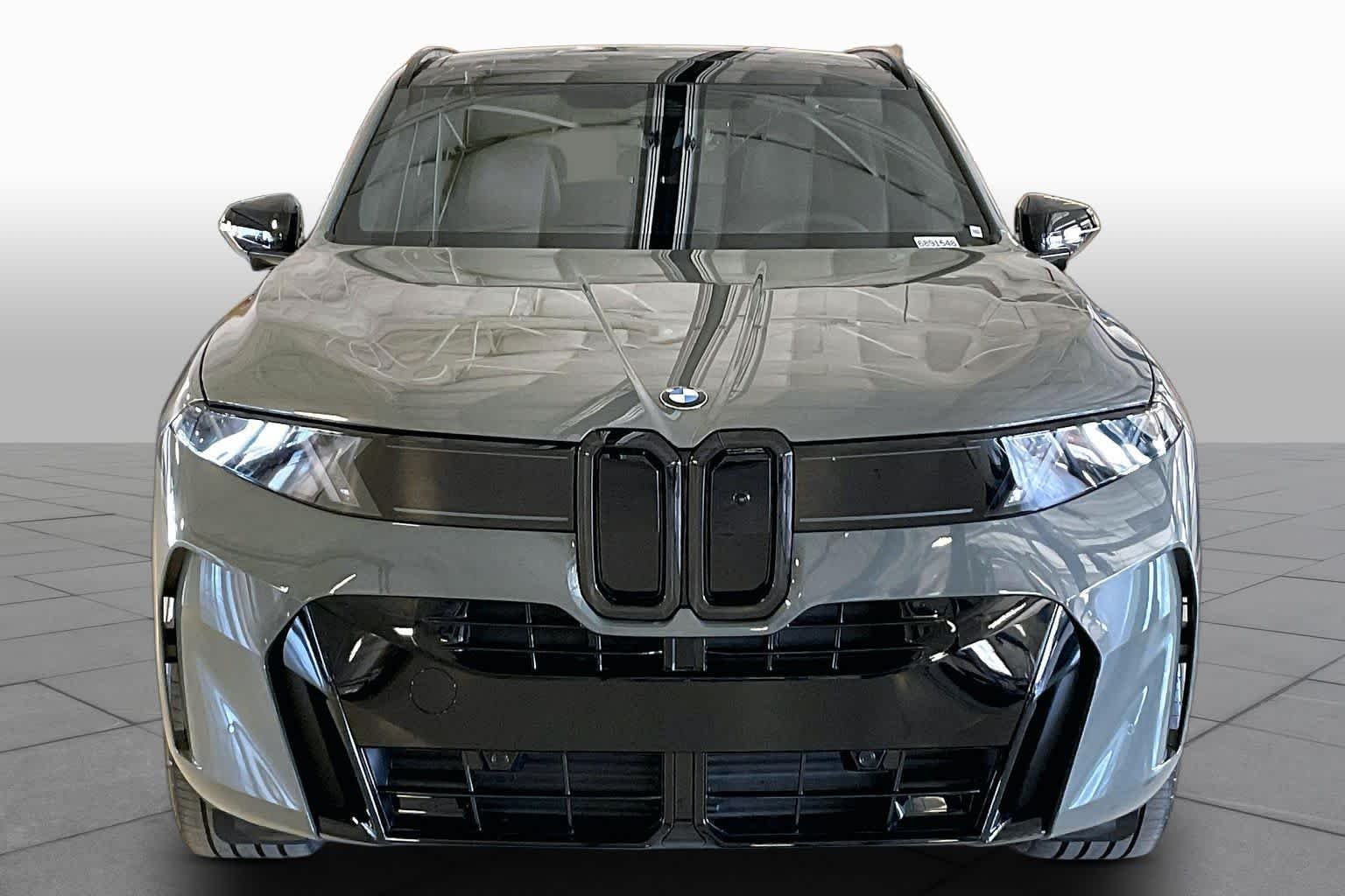 New 2027 Grey Pine Metallic BMW 40 xDrive image 3