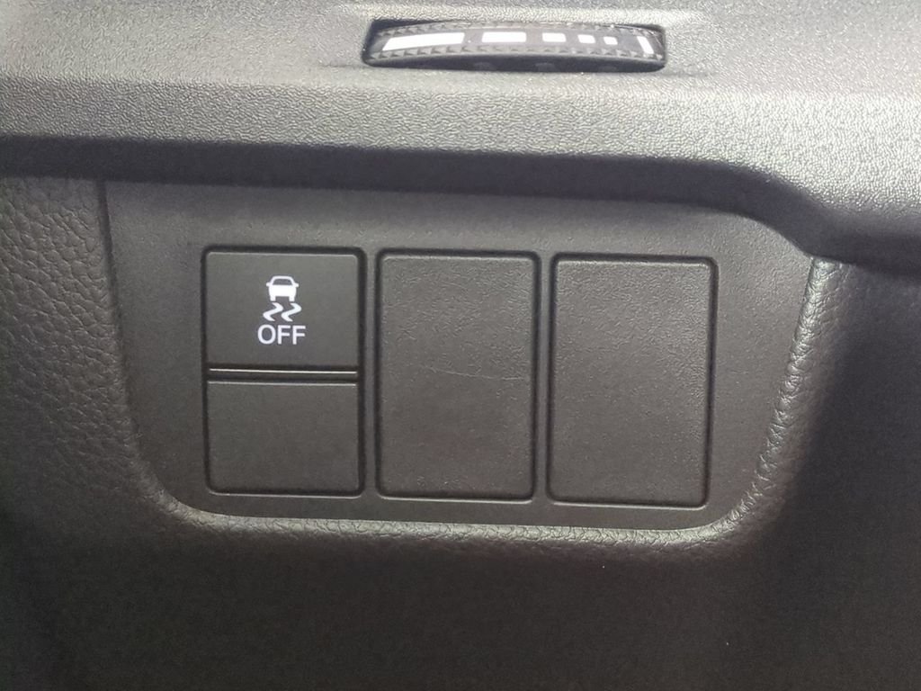 Used 2025  Honda EX image 28