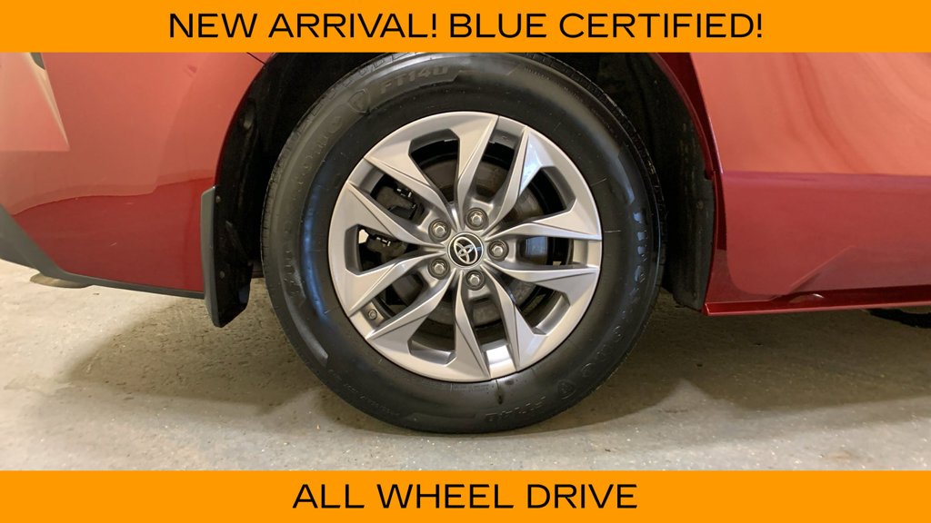 Certified Used 2021 Pearl Toyota LE image 15