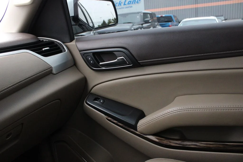 Used 2016 White GMC SLT image 23