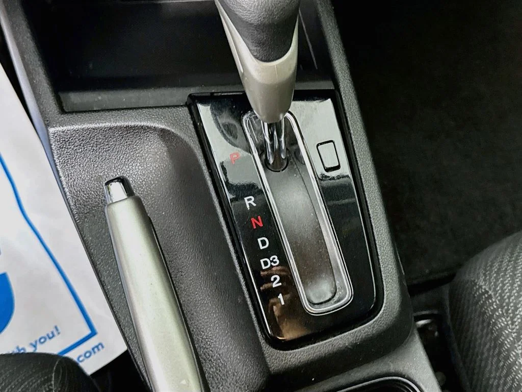 Used 2013 Silver Honda LX image 19