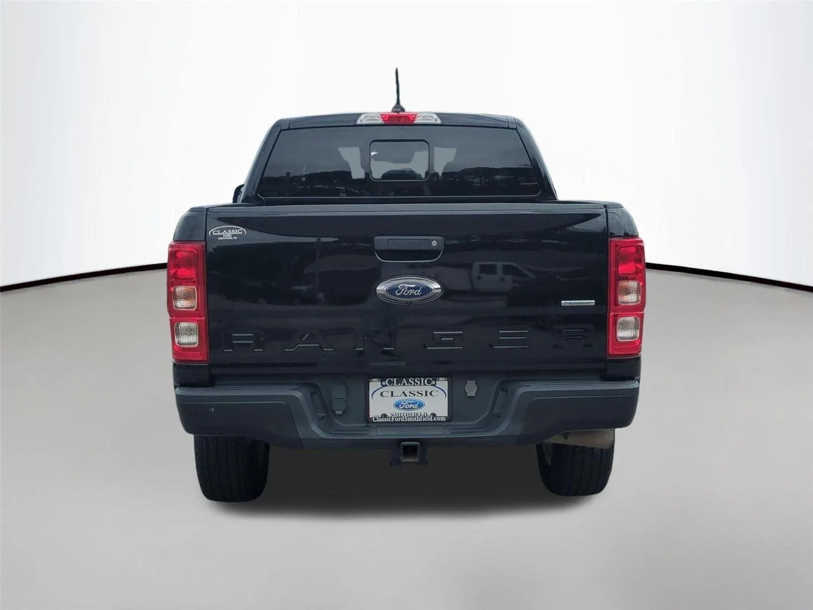 Used 2019 Shadow Black Ford XL image 4
