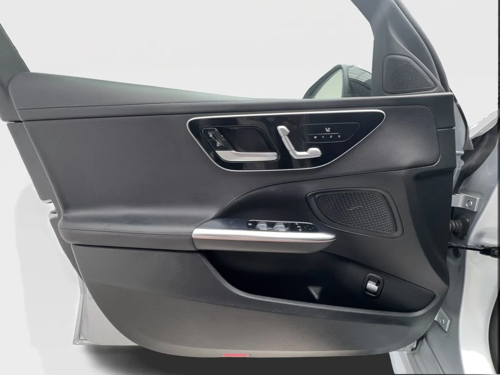 Used 2023 Silver Mercedes-Benz C 300 image 21