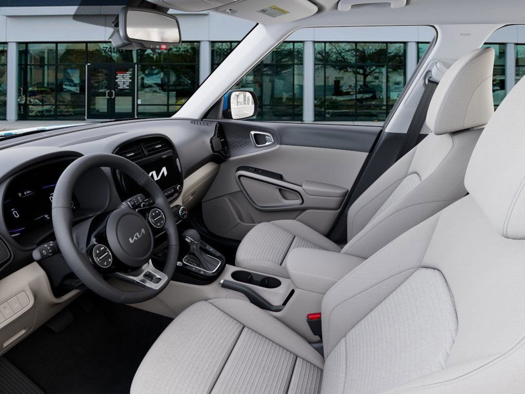 2025 Kia Soul EX - Photo 17