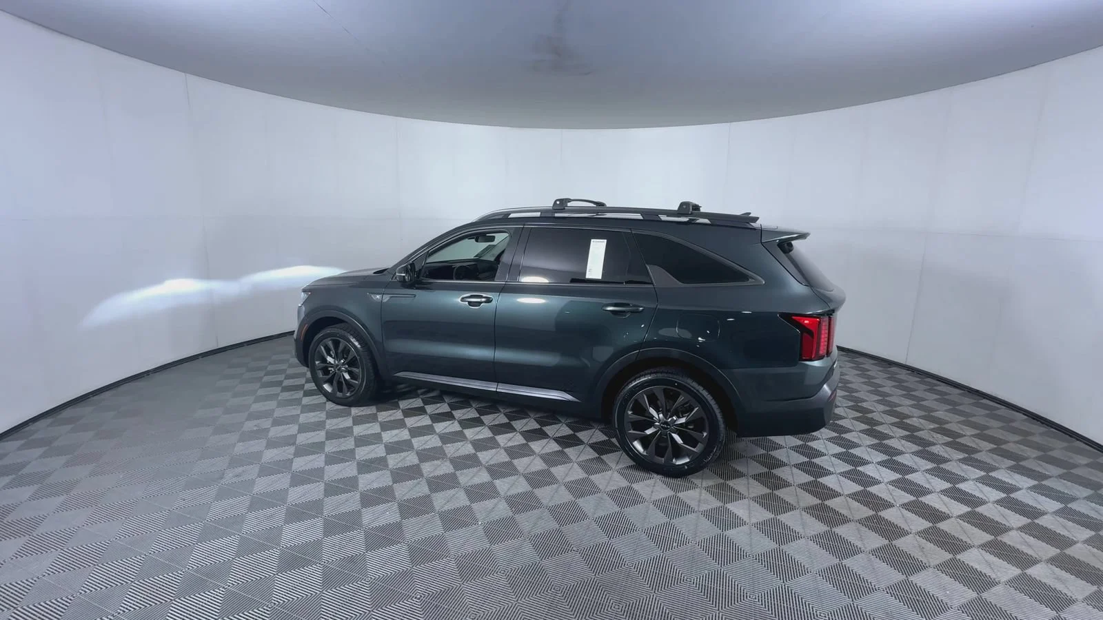 Used 2023 Aruba Green Kia X-Line EX image 6