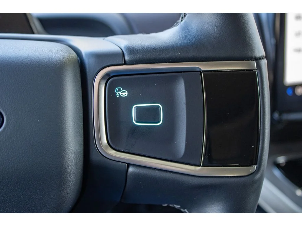 New 2026 Star White Metallic Tri-Coat Ford Platinum® image 53