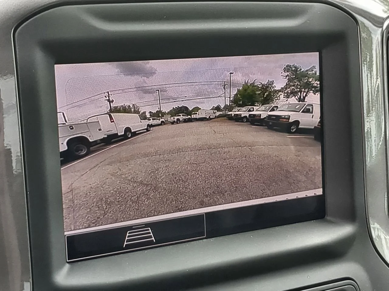 New 2025 Summit White GMC Pro image 14