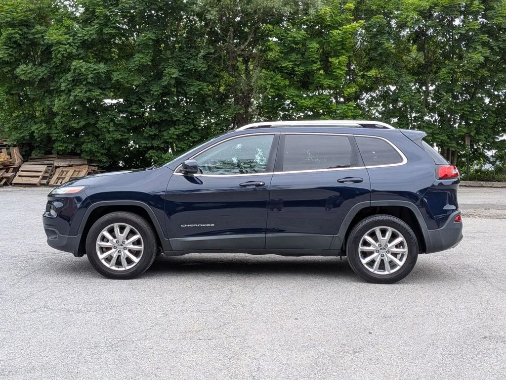 Used 2016 Blue Jeep Limited image 8
