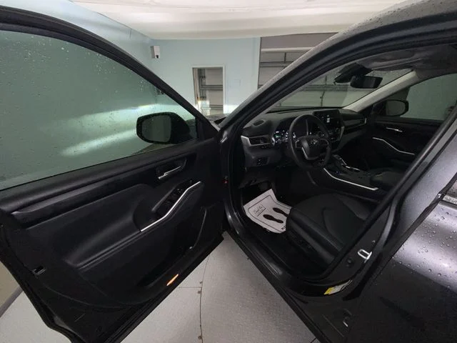 Used 2025 Gray Toyota XLE image 11
