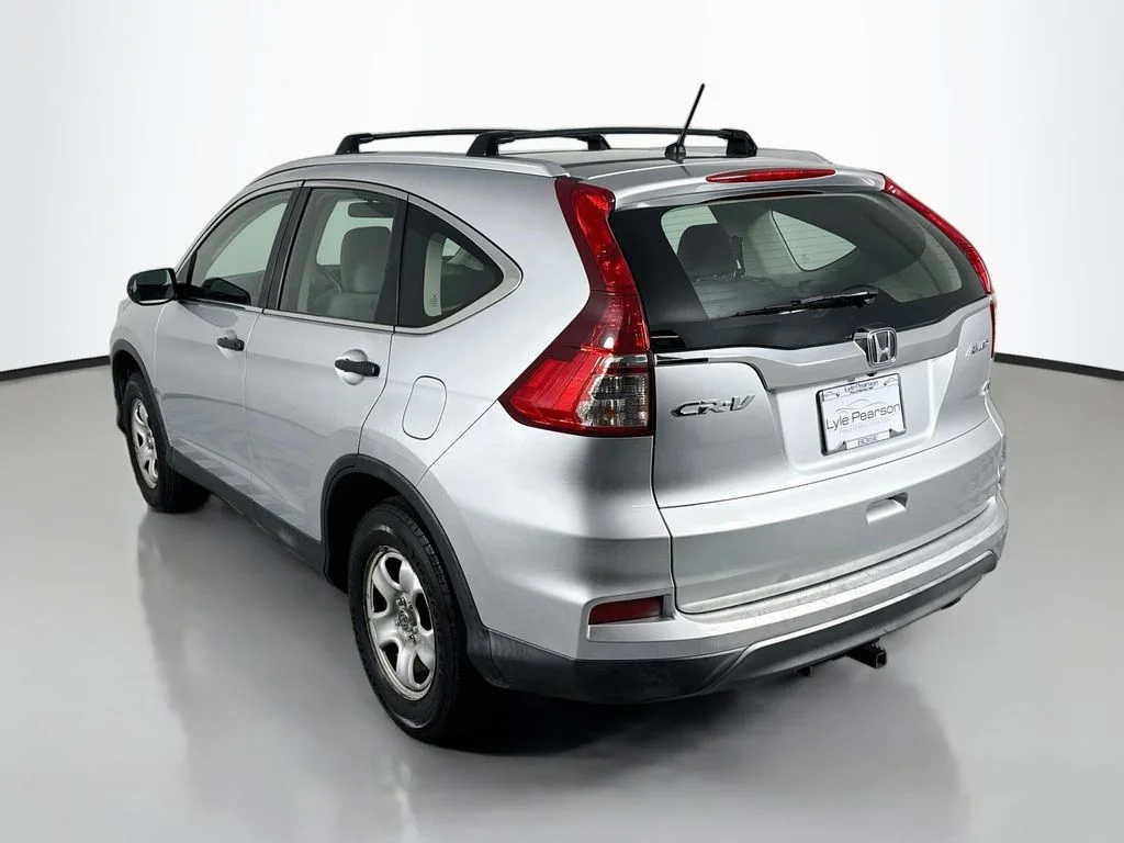 Used 2015 Alabaster Silver Metallic Honda LX image 3