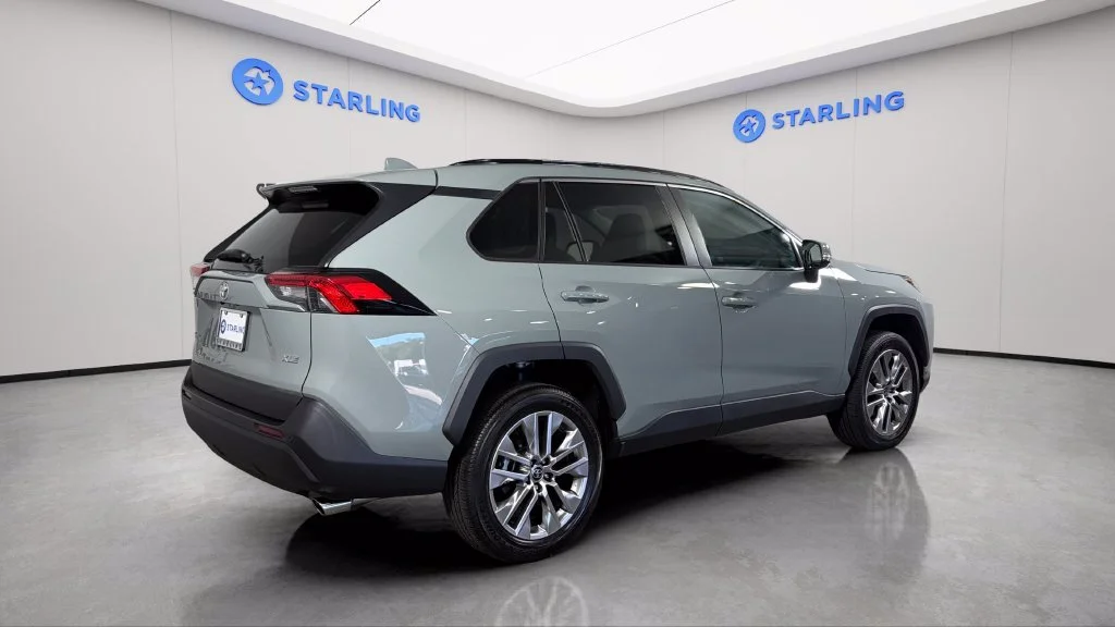 2023 Toyota RAV4 XLE Premium - Photo 9