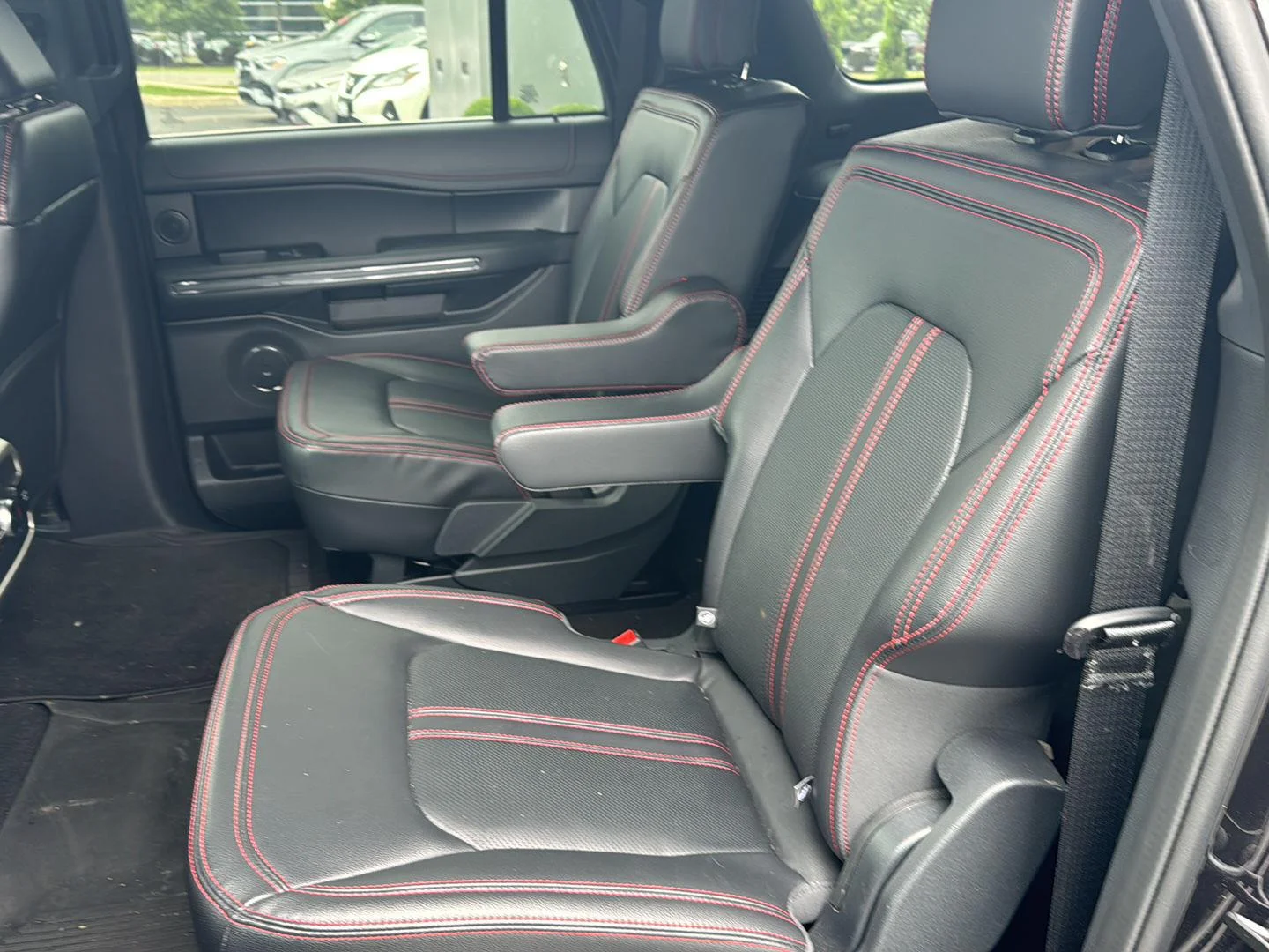 Used 2024 Agate Black Metallic Ford Limited image 5