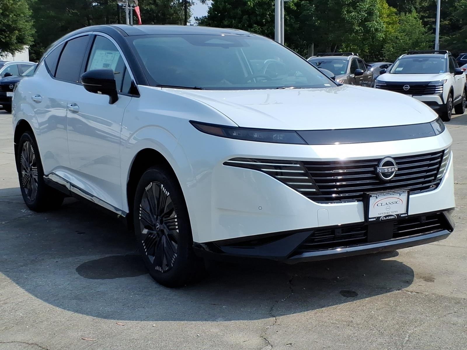 New 2026 Everest White Pearl TriCoat / Super Black Two-tone Nissan Platinum image 5