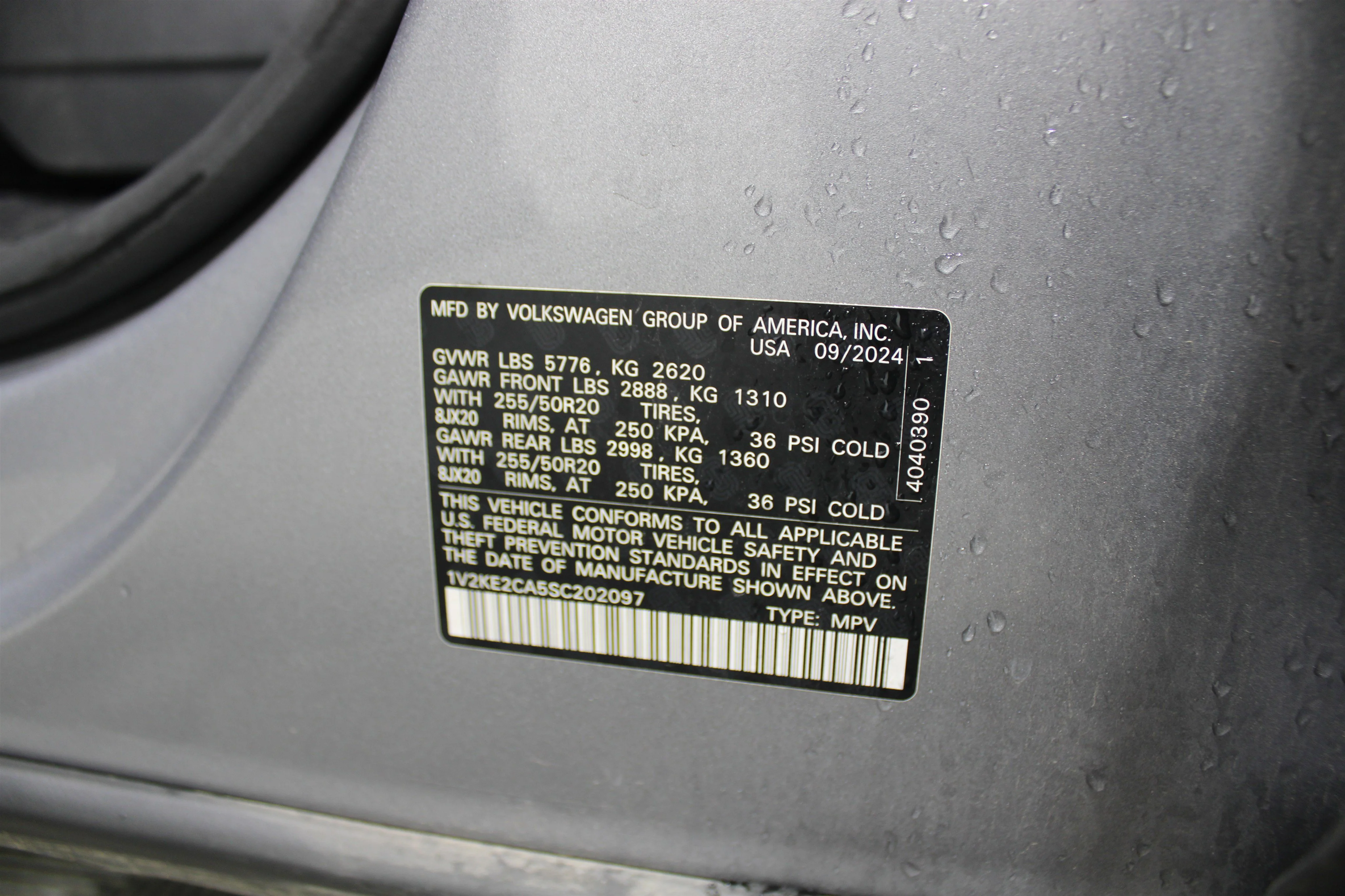 Used 2025 Silver Volkswagen 2.0T SE w/Technology image 35