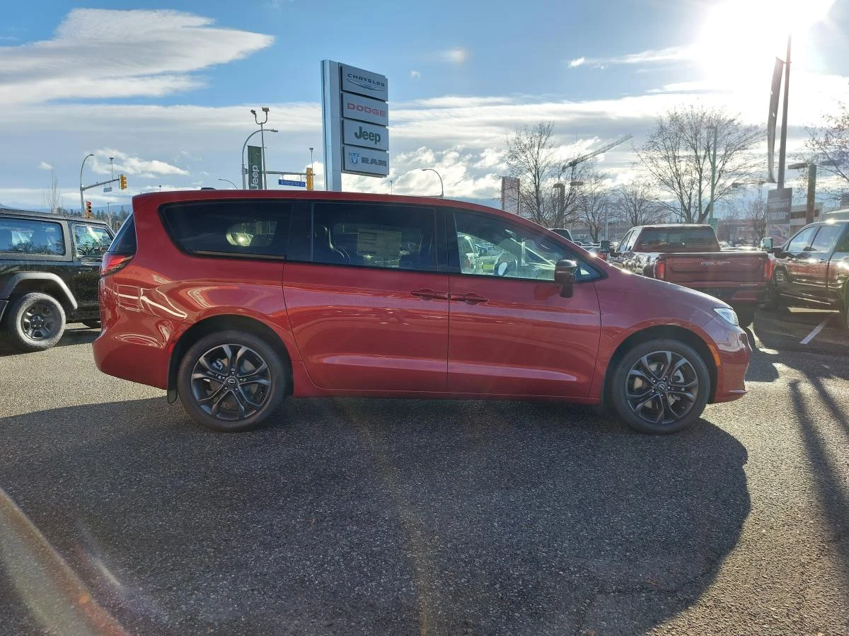 New 2026 Red Chrysler Select AWD image 4