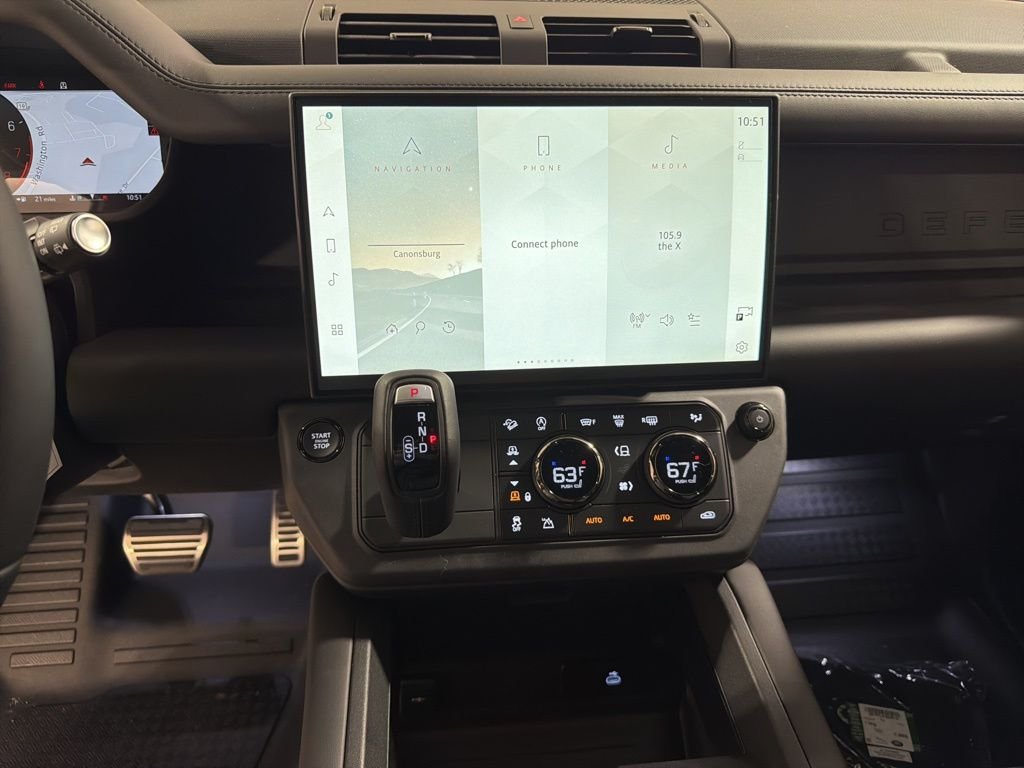 New 2026 Narvik Black Land Rover OCTA Black image 16