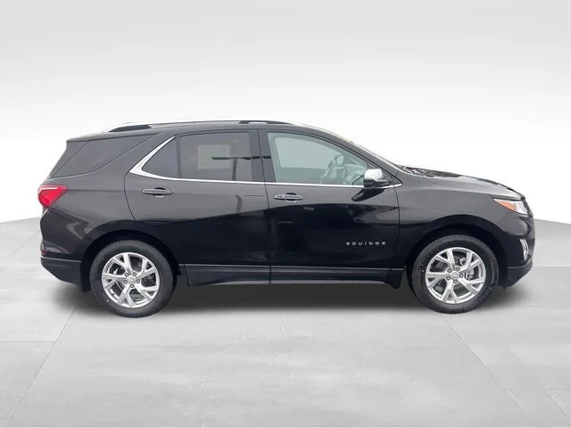 Used 2020 Mosaic Black Metallic Chevrolet Premier image 7