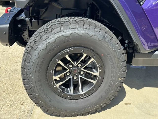 New 2026 Reign Exterior Paint Jeep Rubicon X image 4