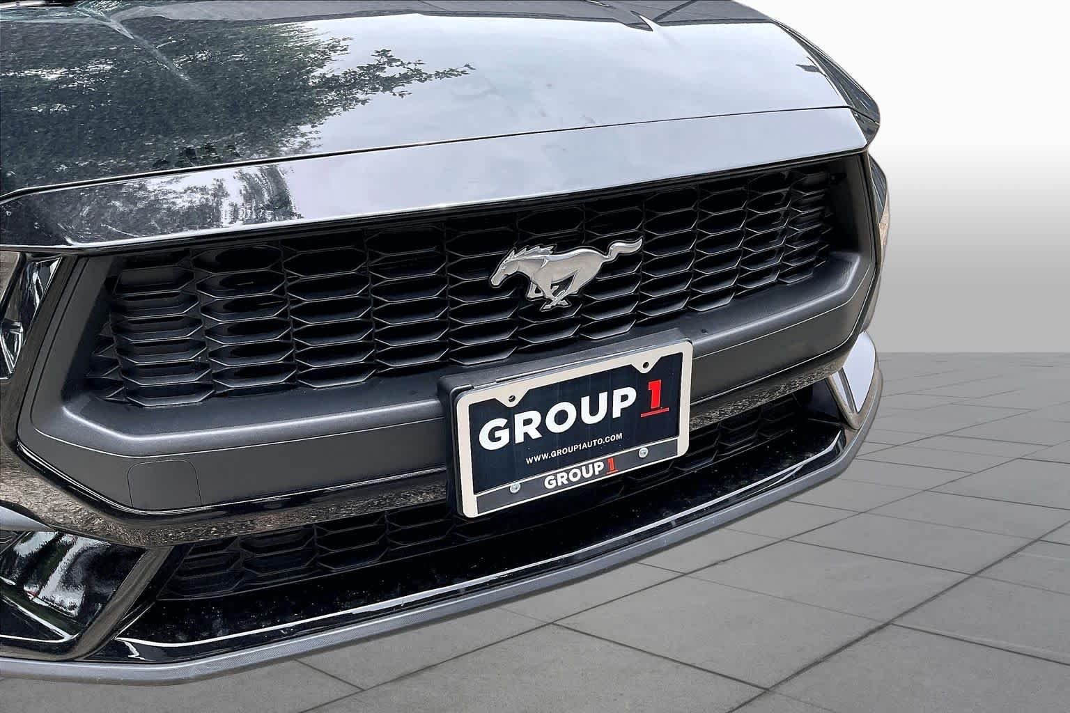 Used 2025 Shadow Black Ford EcoBoost image 30