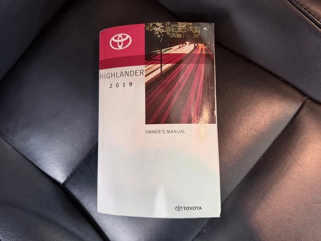 Used 2019 Black Toyota XLE image 42