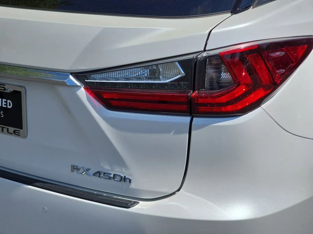 Certified Used 2021 EMINENT WHITE PEARL Lexus 450h image 34