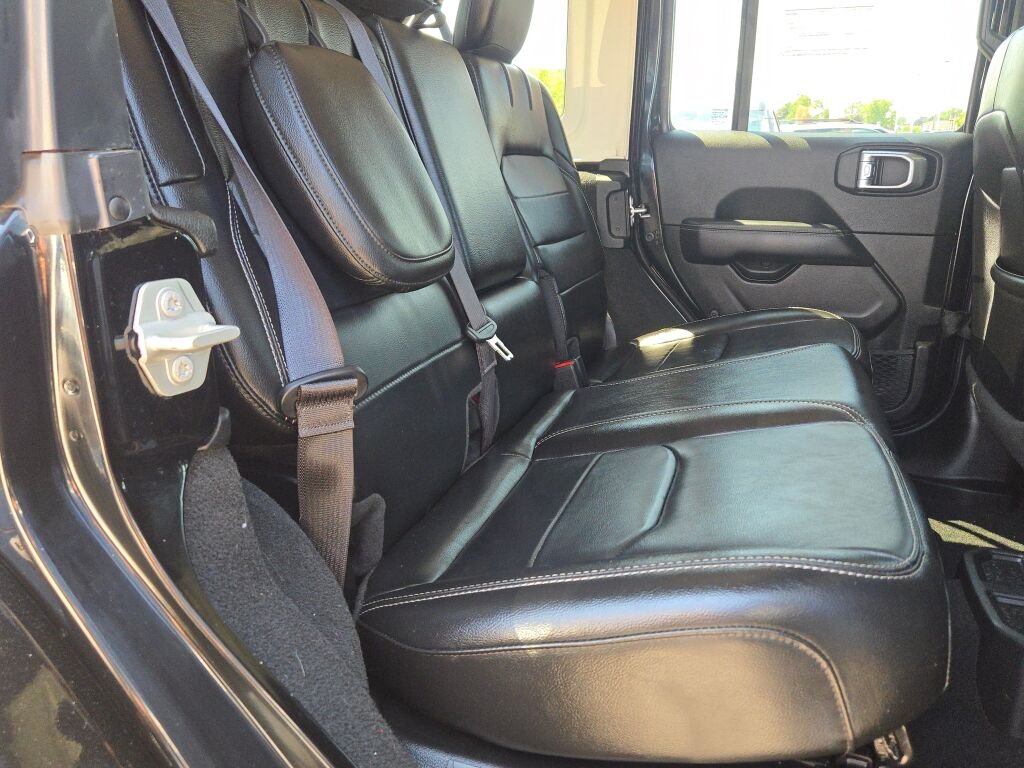Used 2023 Black Jeep Sahara 4xe image 9