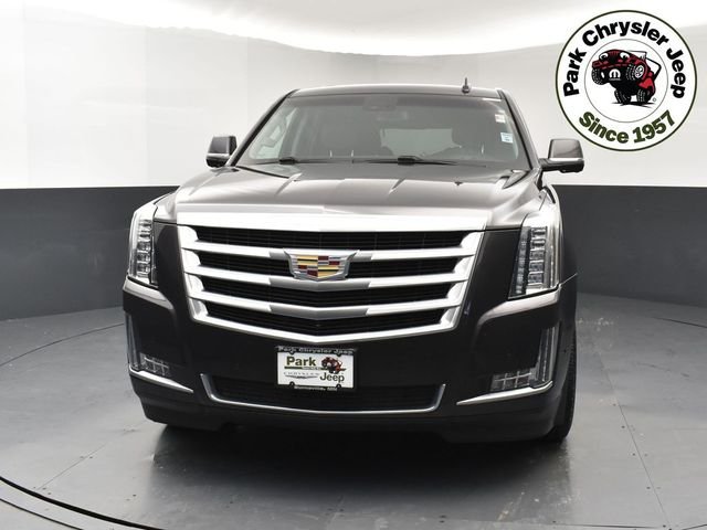 Used 2018 Cadillac Escalade Luxury with VIN 1GYS4BKJ2JR112837 for sale in Burnsville, Minnesota