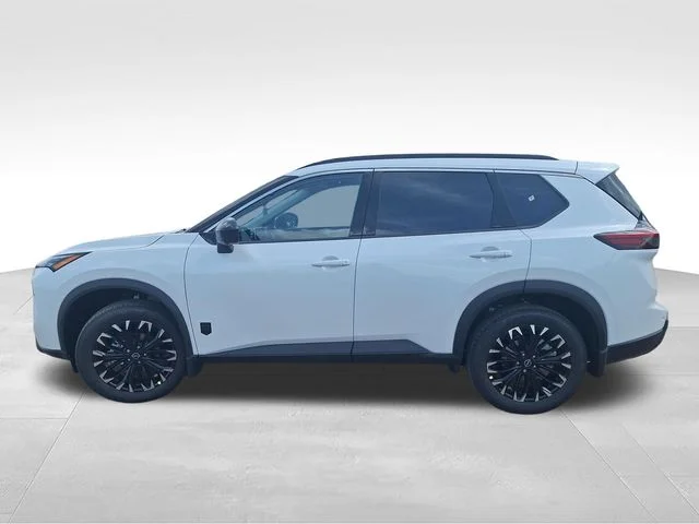 Used 2026 White Nissan Dark Armor image 5