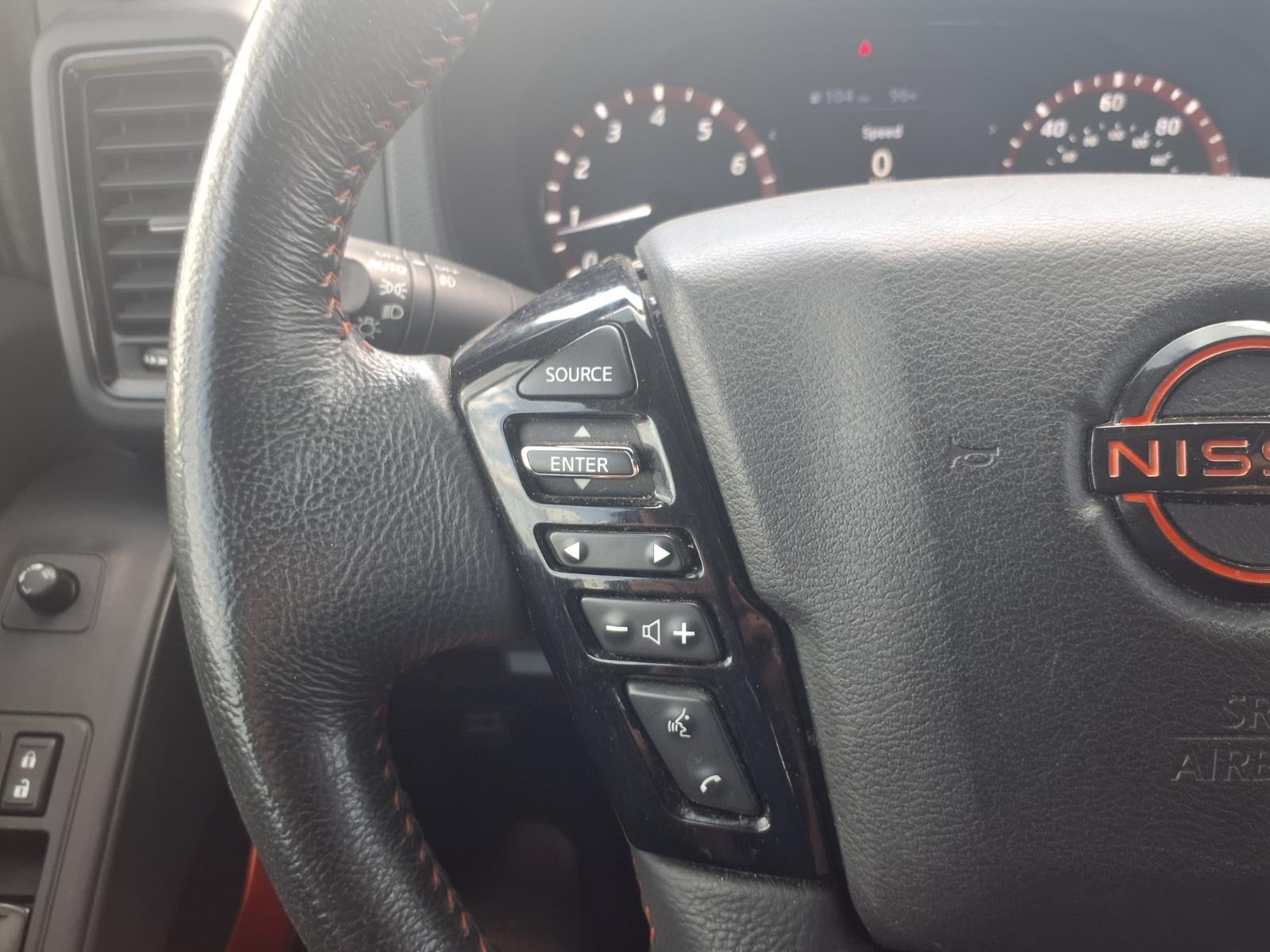 2022 Nissan Frontier PRO-X - Photo 18