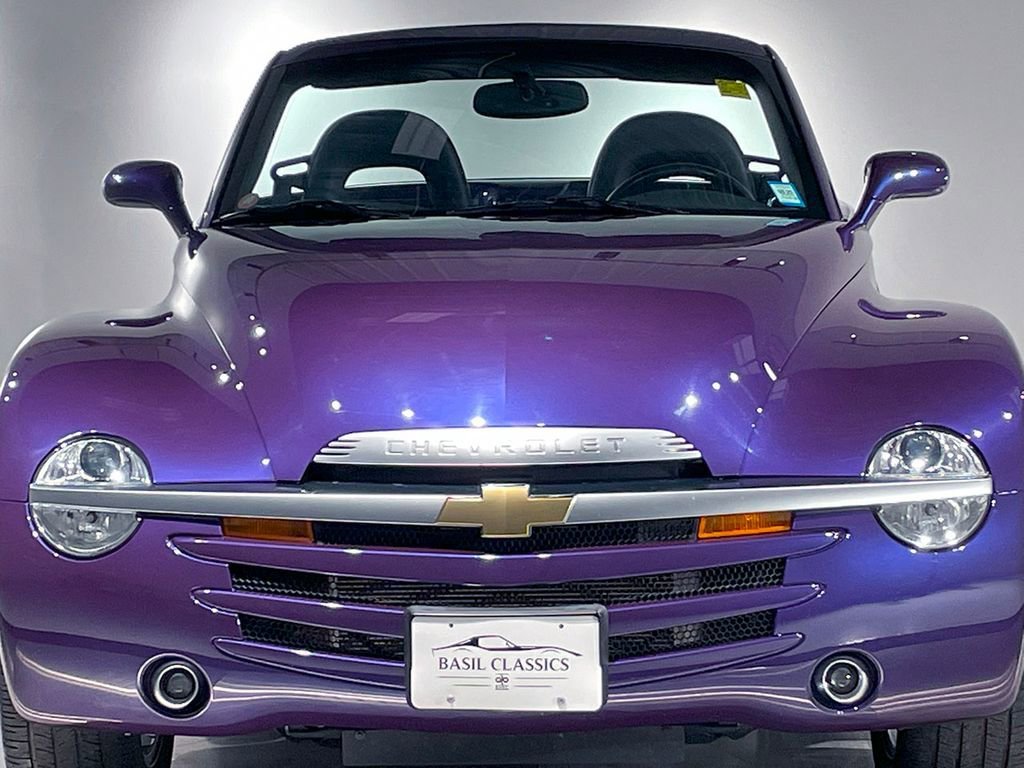 2004 Chevrolet SSR LS - Photo 17