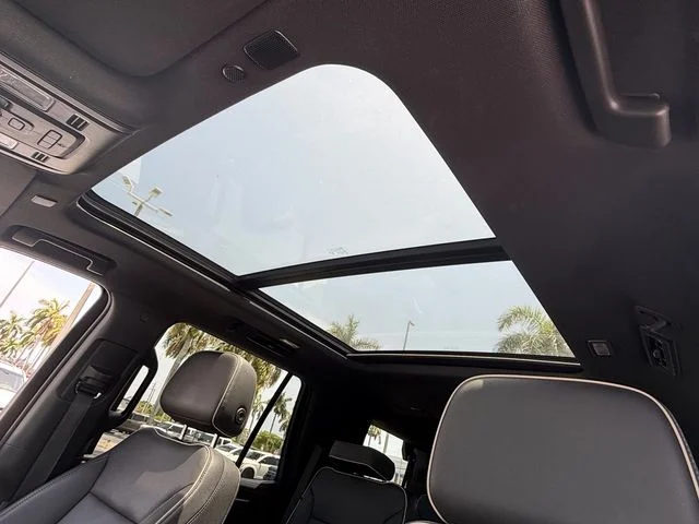 Used 2023 Black Chevrolet Premier image 22