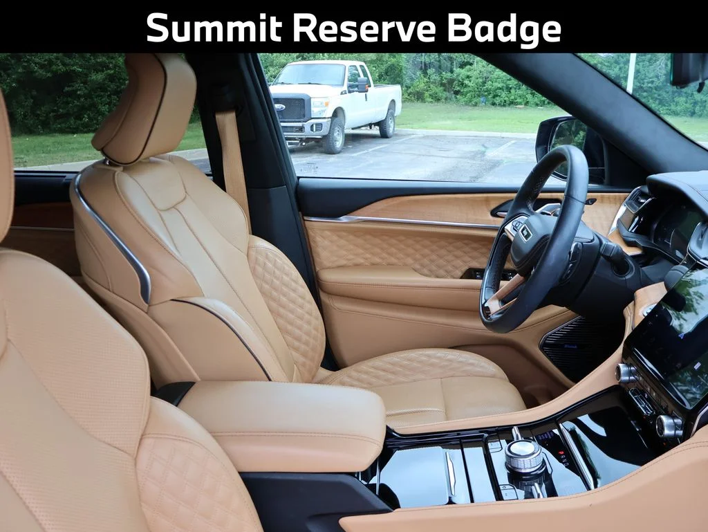Used 2024 Red Jeep Summit Reserve image 12