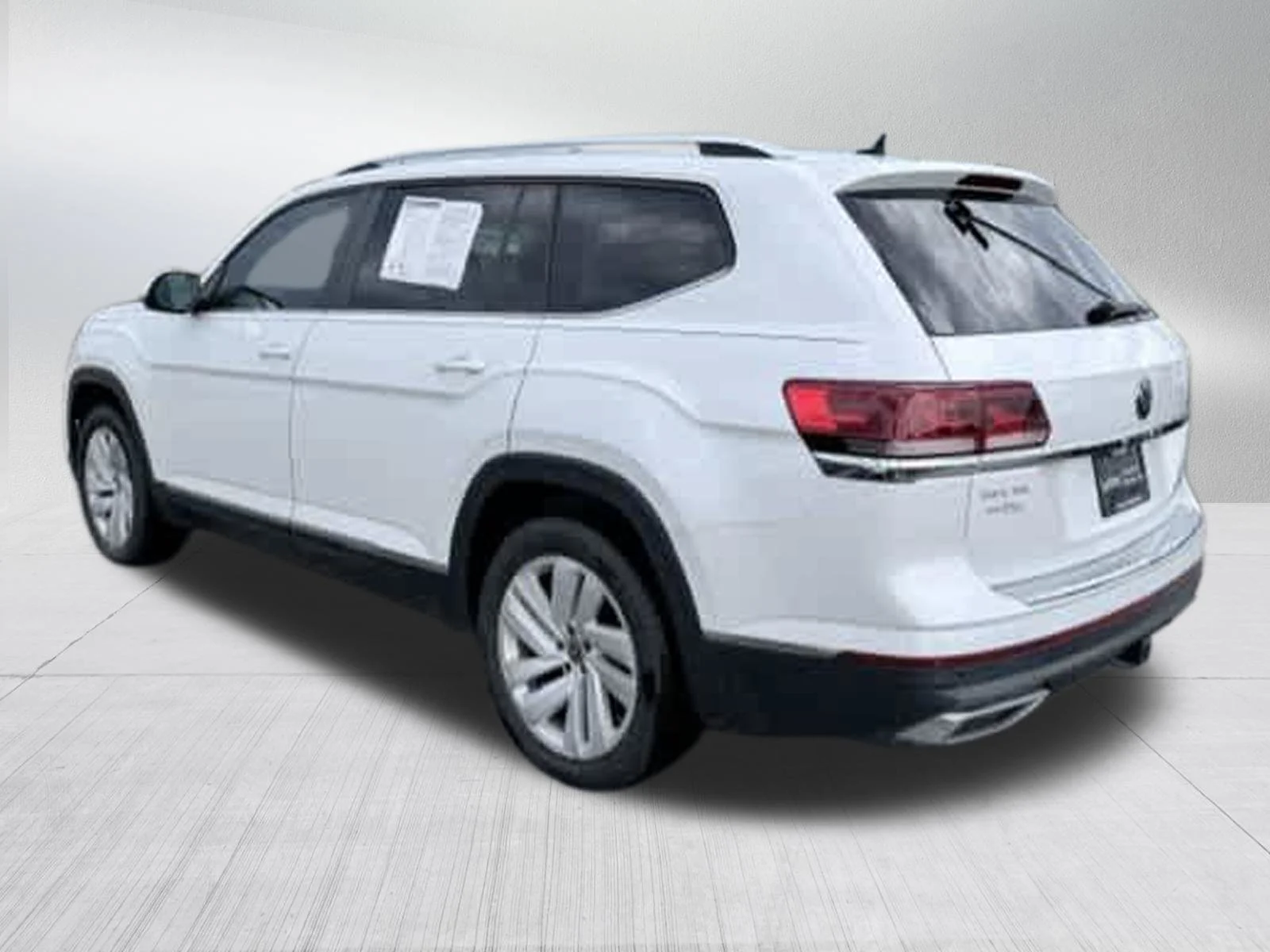 Used 2023 OPAL WHITE PEARL EFFECT Volkswagen 3.6L V6 SEL image 5