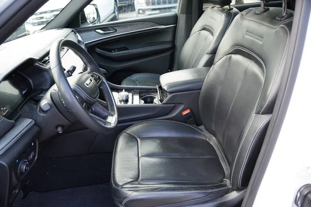 Used 2023 White Jeep Overland 4xe image 6