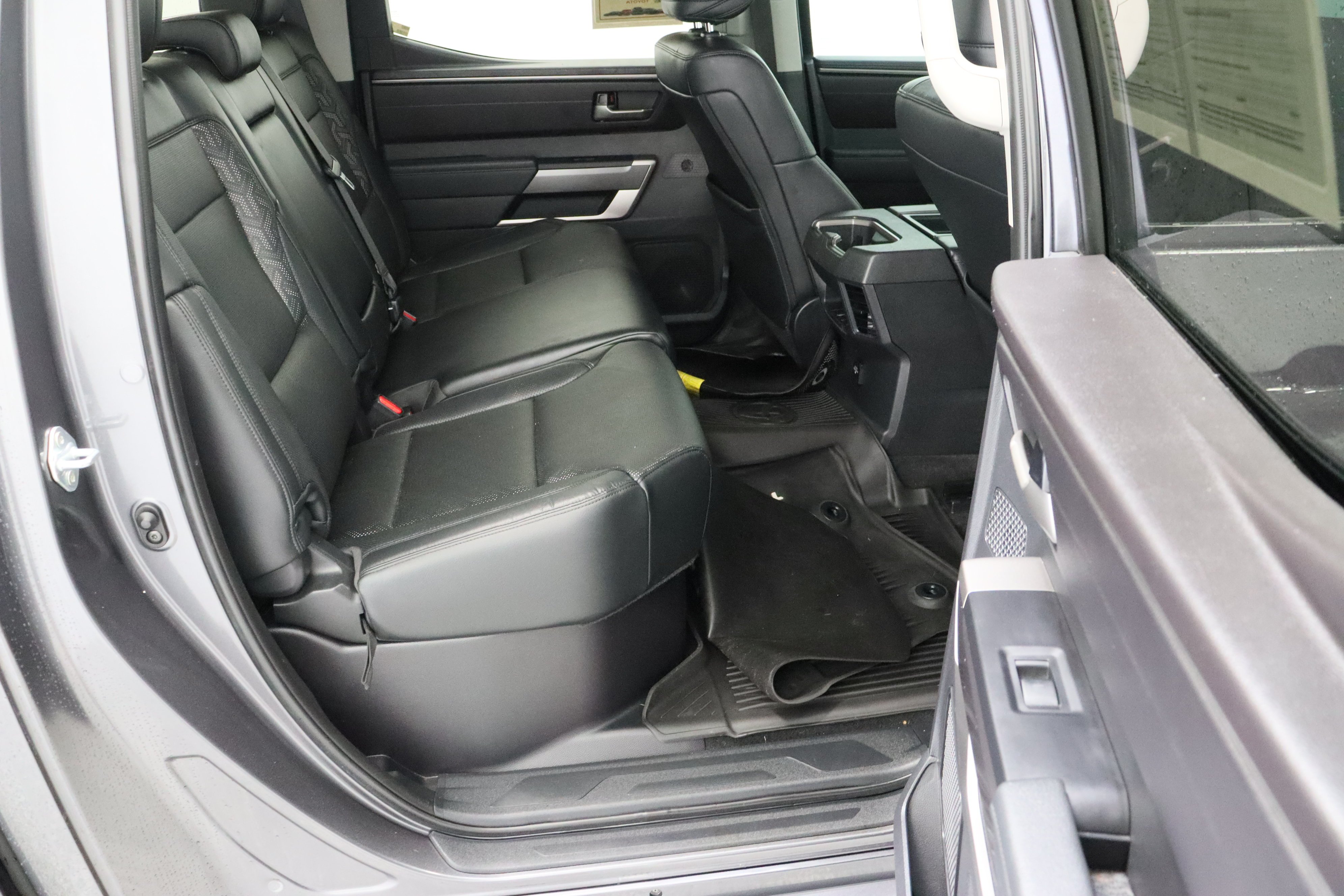 Used 2022 Magnetic Gray Metallic Toyota SR5 3.4T image 35