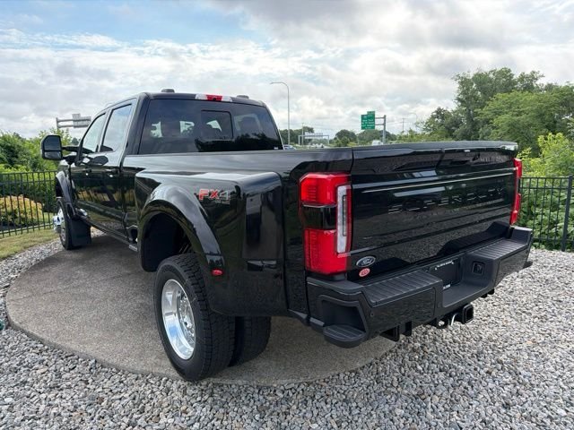 New 2026 Agate Black Metallic Ford F-450® Platinum® image 5