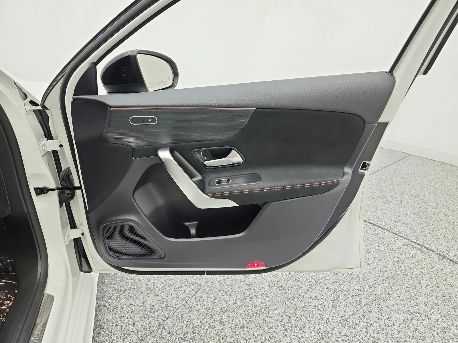 Used 2022 Polar White Mercedes-Benz A 220 Sedan image 27