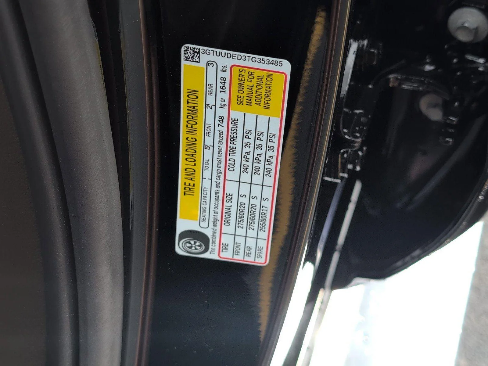 New 2026 Onyx Black GMC SLT image 32