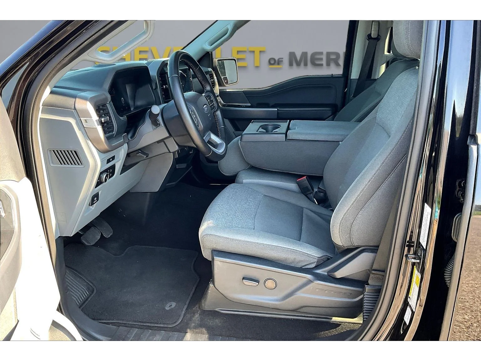 Used 2025  Ford XLT image 11